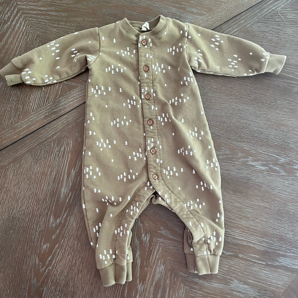 Quincy Mae Romper- Size 3-6 months